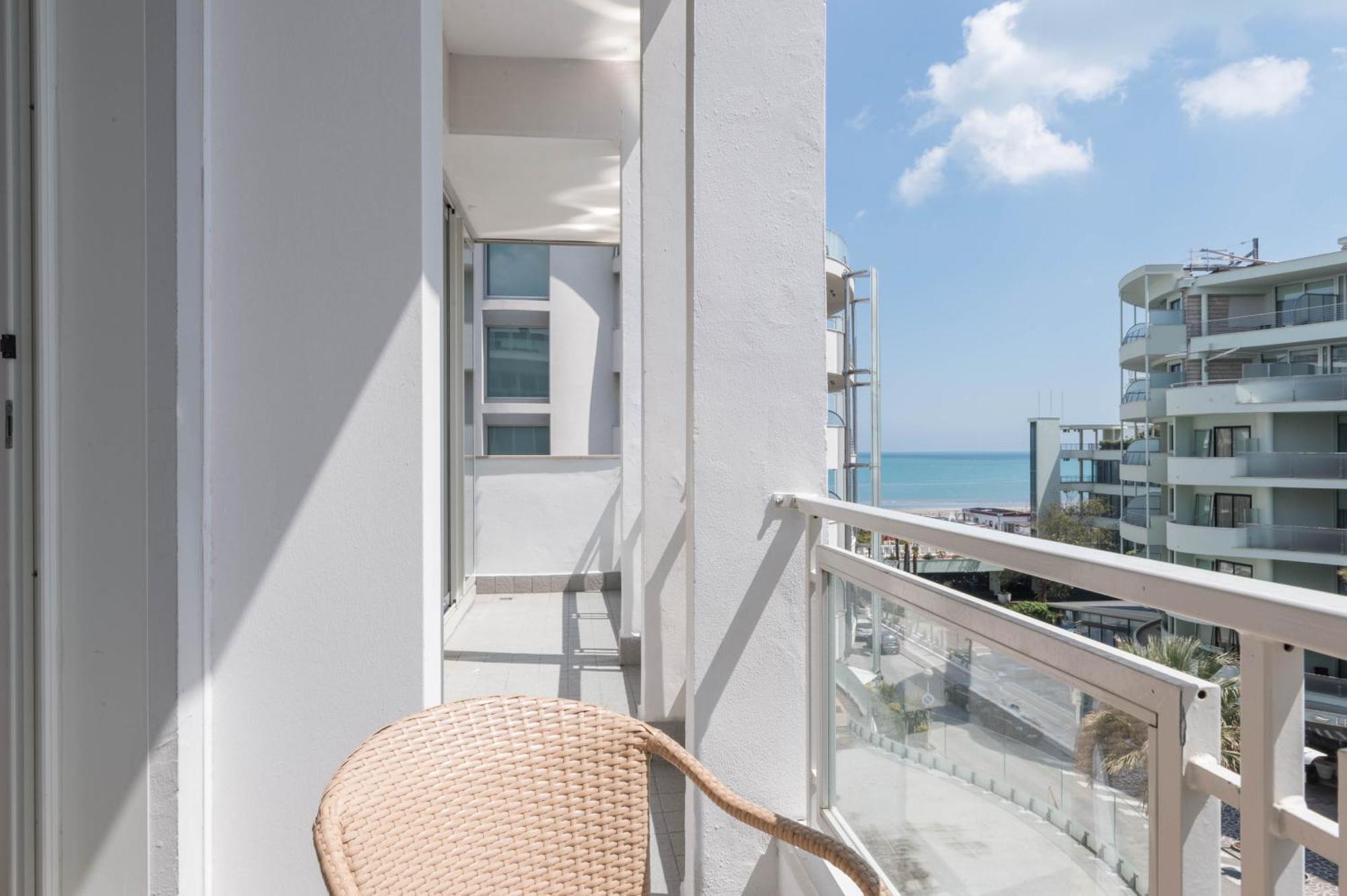 Perla Verde Hotel Milano Marittima Exterior photo